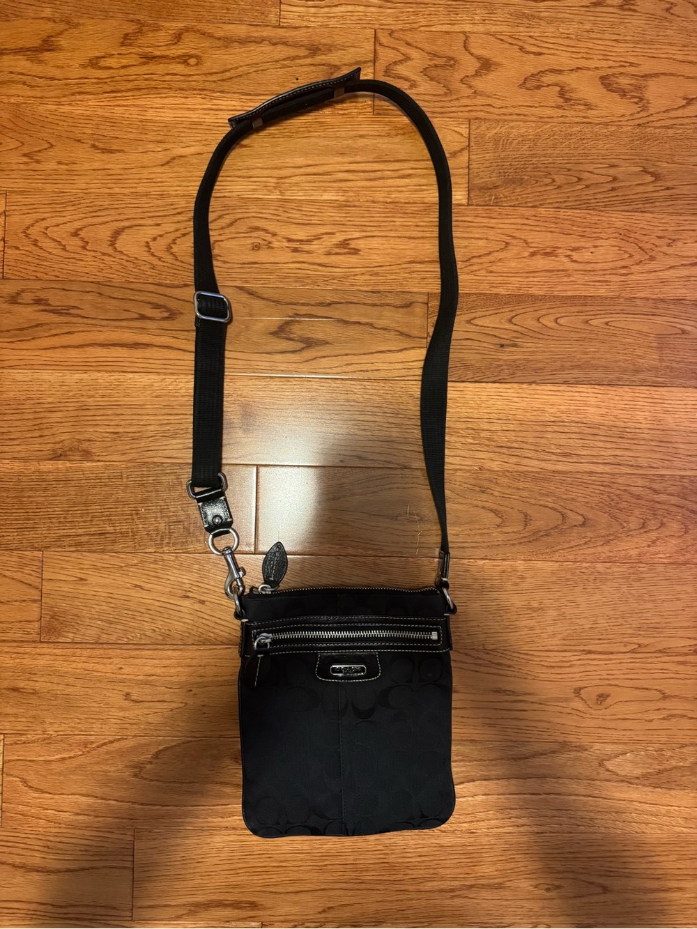 Coach Signature Jacquard Swingpack Crossbody
